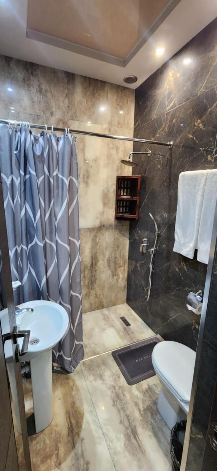 Hotel Premium Armenia エレバン エクステリア 写真